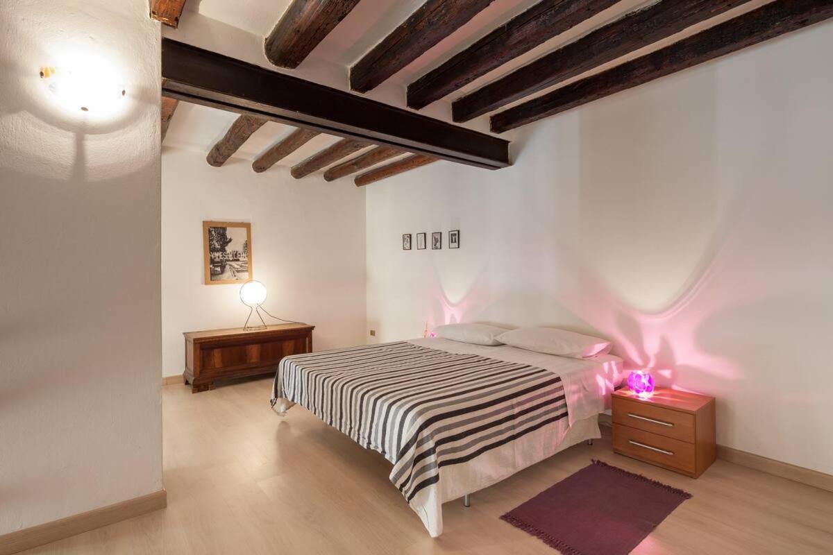 Appartamento Ai Salici Verona Bagian luar foto